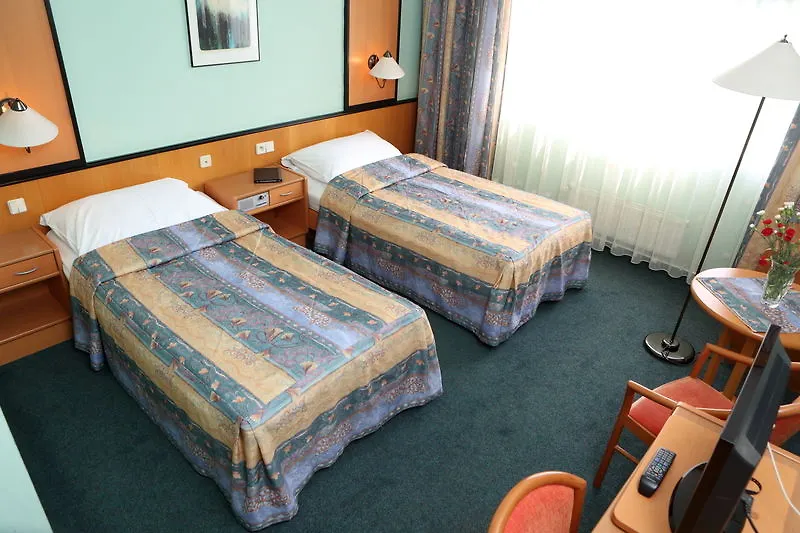 Hotel Cechie Praha 4*, Prague